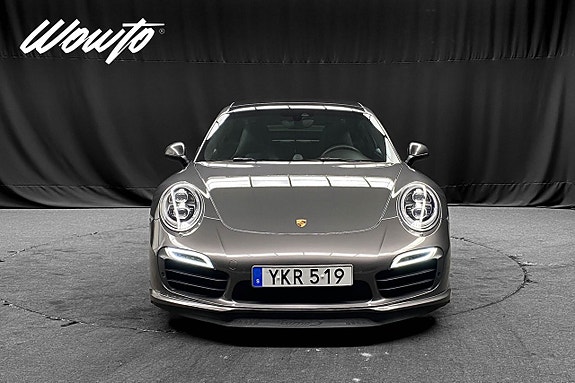 Porsche 911 2 of 5
