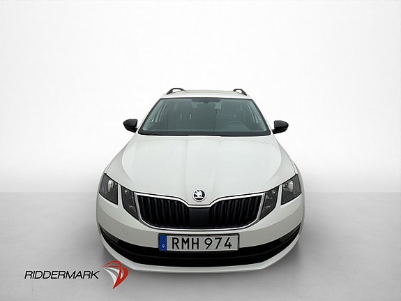 Skoda Octavia 2 of 5