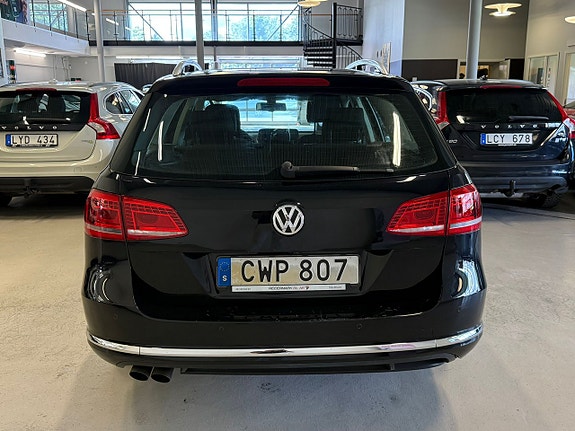 Volkswagen Passat 8 of 20