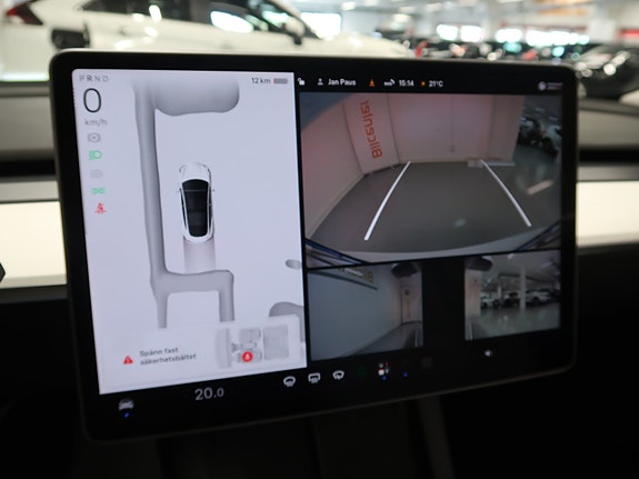 Tesla Model 3 23 of 30