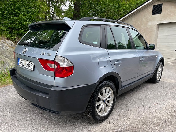 BMW X3 4 of 5