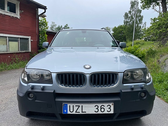 BMW X3 2 of 5