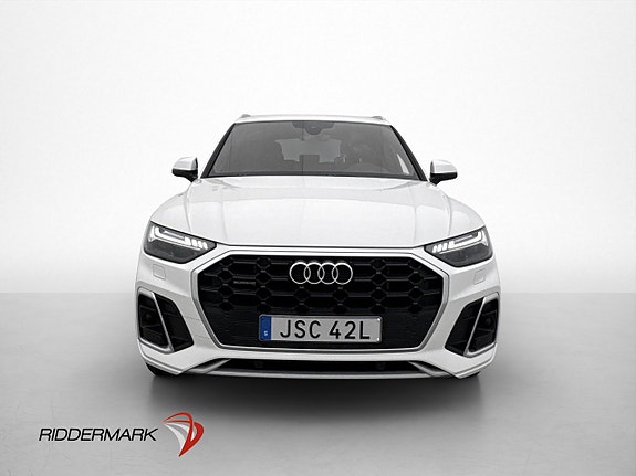 Audi Q5 2 of 5