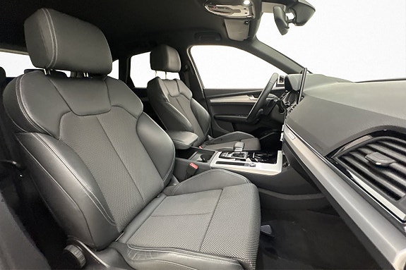 Audi Q5 8 of 30