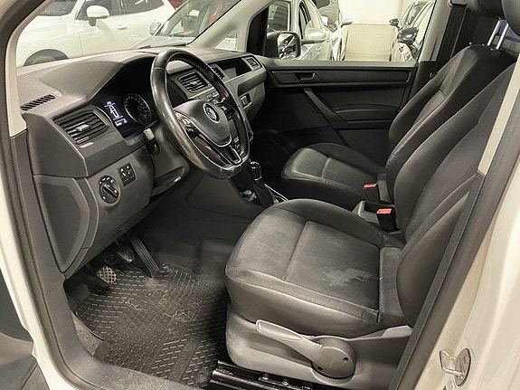 Volkswagen Caddy Maxi 4 of 5