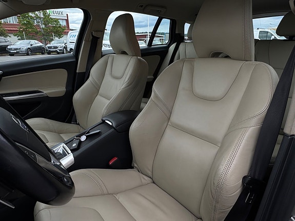 Volvo V60 10 of 21