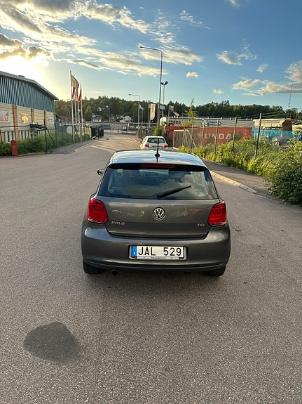 Volkswagen Polo 3 of 5
