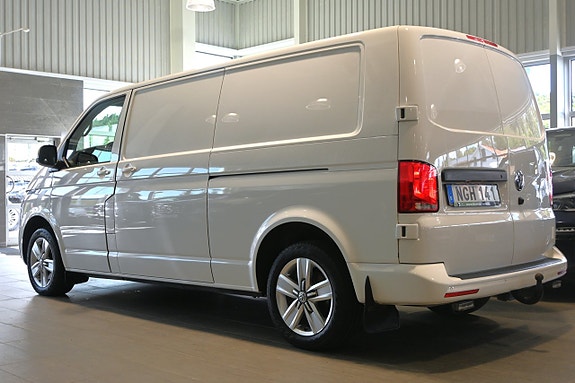 Volkswagen Transporter 3 of 5