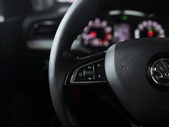 Skoda Superb 16 of 27