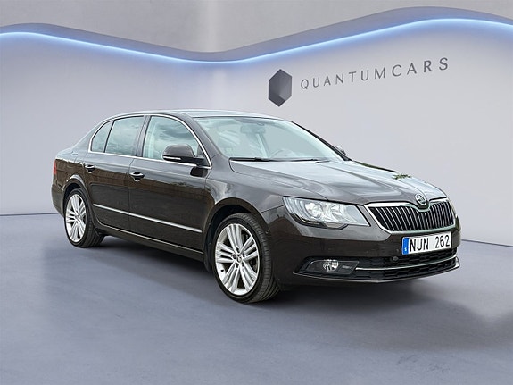 Skoda Superb 8 of 27
