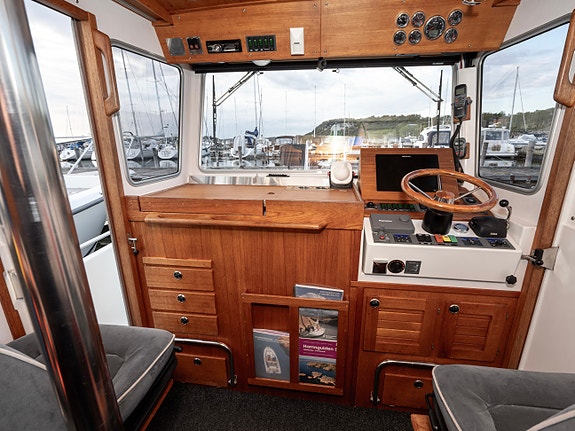 Targa 27.1 (2010) – Volvo Penta D6-330 3 of 5