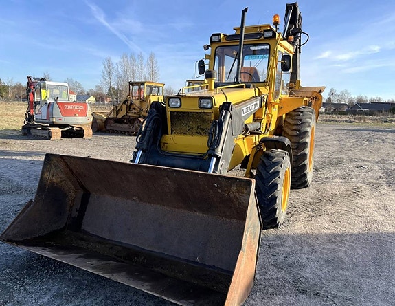 Traktorgrävare Volvo BM 616B 3 of 12