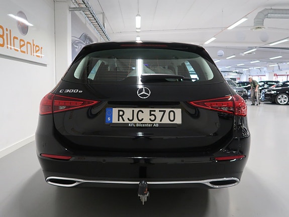 Mercedes-Benz C300 7 of 30