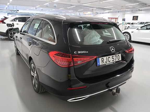 Mercedes-Benz C300 8 of 30