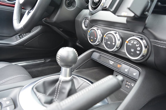 Mazda MX-5 29 of 30