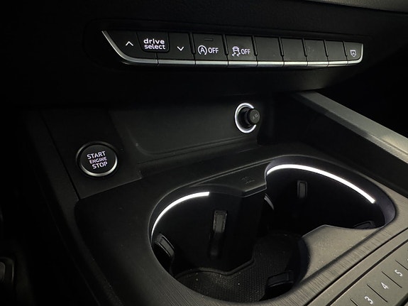 Audi A4 9 of 18