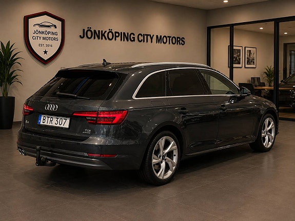 Audi A4 3 of 18