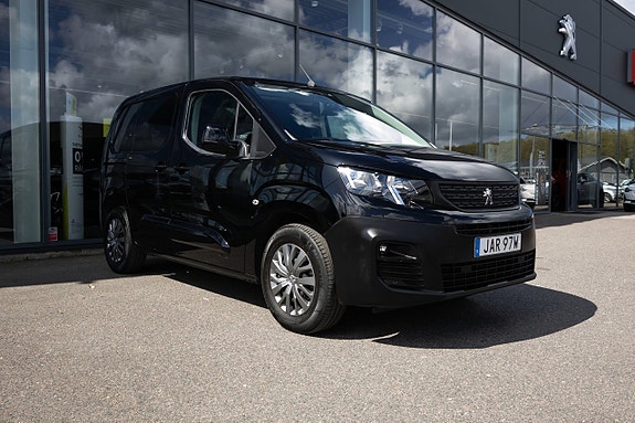 Peugeot e-Partner 2 of 5