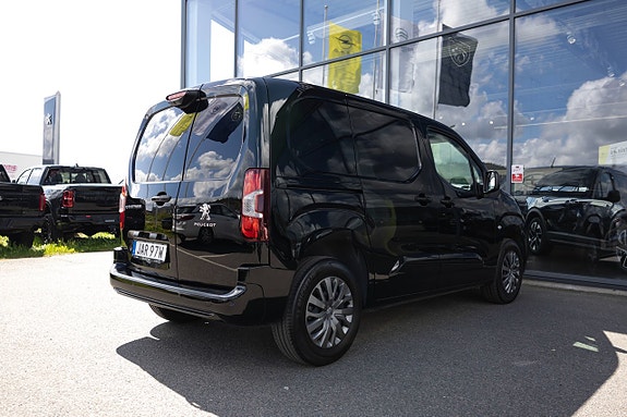 Peugeot e-Partner 4 of 5