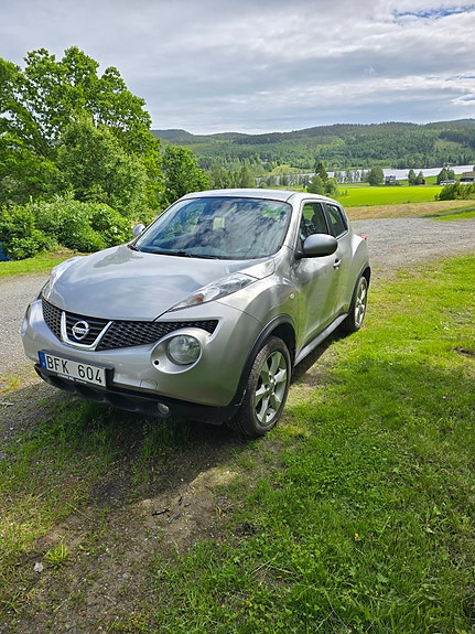 Nissan Juke 2 of 5