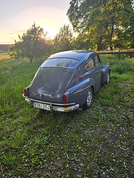Volvo PV 2 of 5