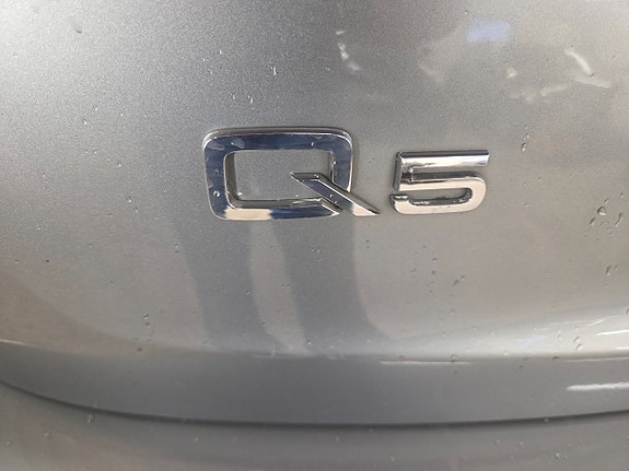 Audi Q5 7 of 26