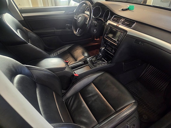 Skoda Superb 13 of 20