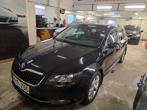 Skoda Superb 8 of 20