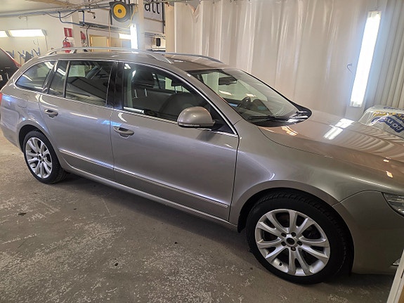 Skoda Superb 7 of 17