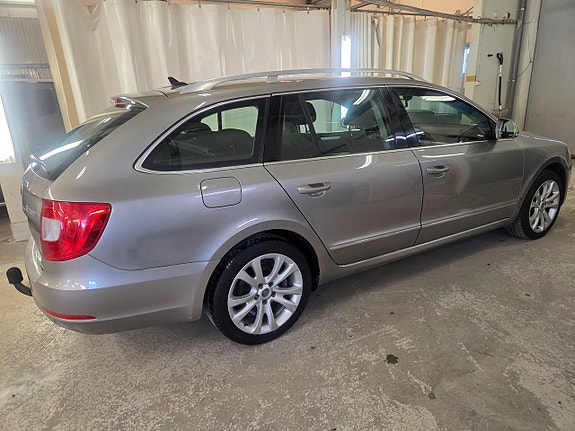 Skoda Superb 6 of 17