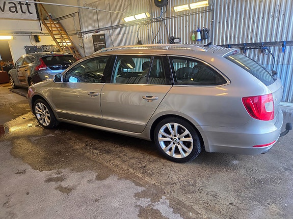 Skoda Superb 4 of 23