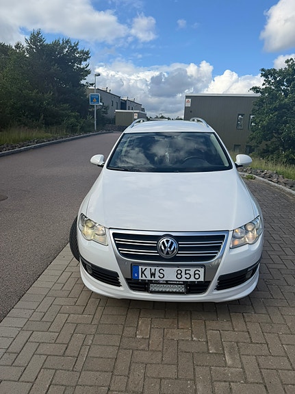 Volkswagen Passat 3 of 5