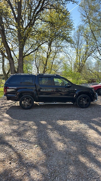 Volkswagen Amarok 2 of 5