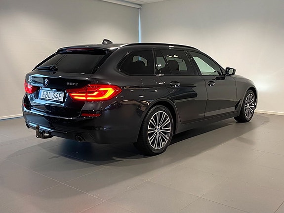 BMW 520d 3 of 3