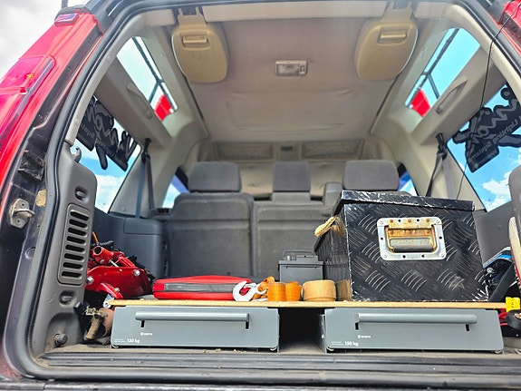 Land Rover Discovery 21 of 30