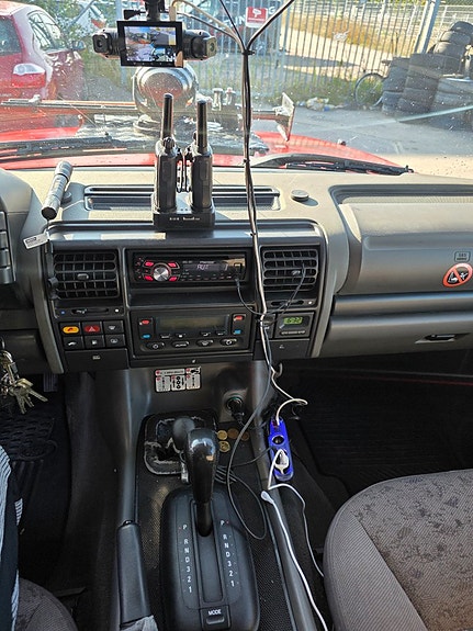 Land Rover Discovery 21 of 30