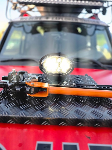 Land Rover Discovery 15 of 30