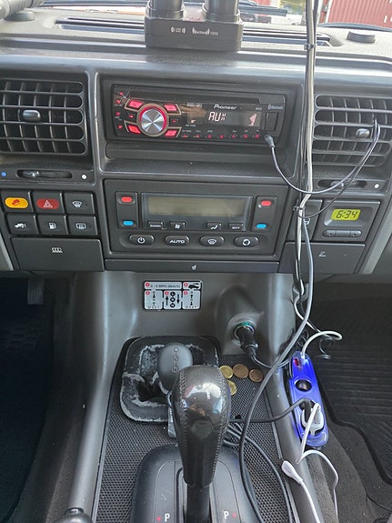 Land Rover Discovery 16 of 30