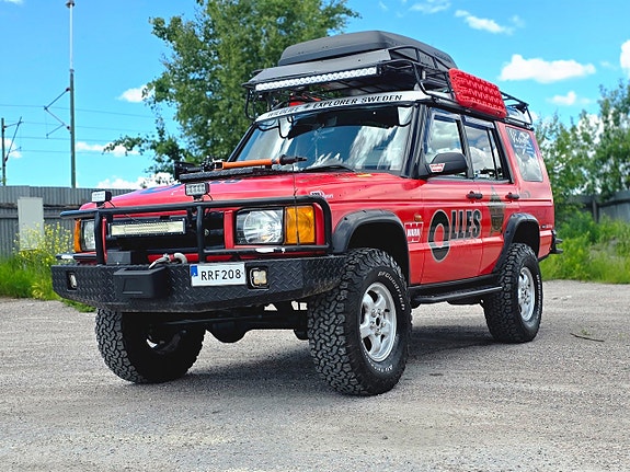 Land Rover Discovery 4 of 5