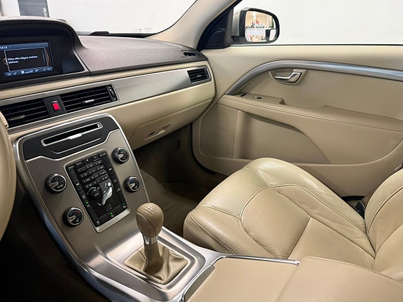 Volvo V70 9 of 27