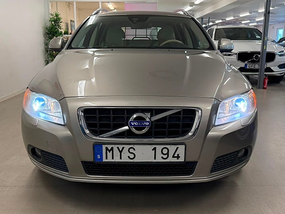 Volvo V70 23 of 27