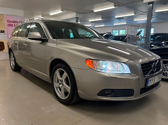 Volvo V70 21 of 27