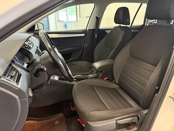 Skoda Octavia 12 of 15