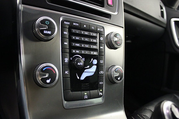 Volvo V60 22 of 22
