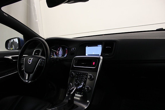 Volvo V60 15 of 22