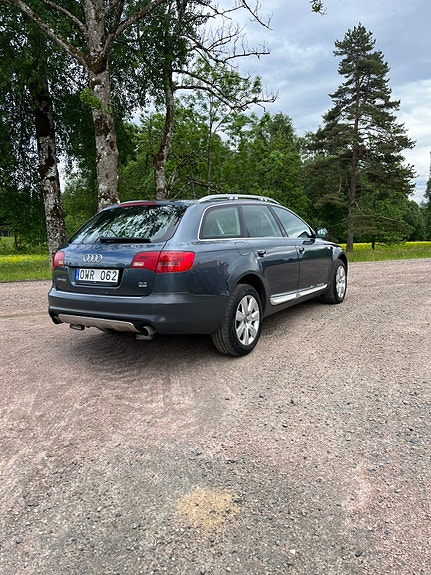 Audi A6 allroad 3 of 5