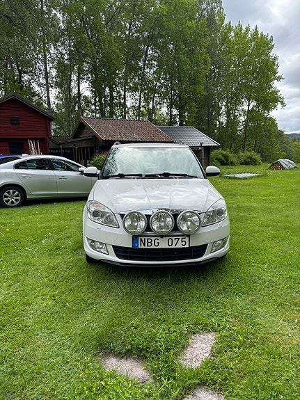 Skoda Fabia 2 of 4