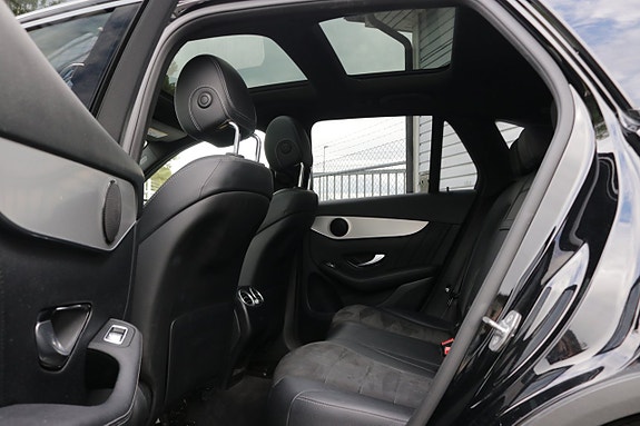 Mercedes-Benz GLC220 d 13 of 22