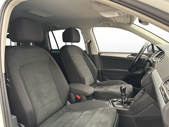 Volkswagen Tiguan 23 of 30