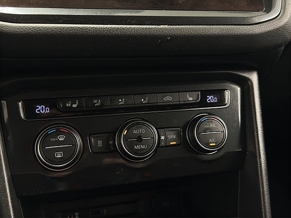 Volkswagen Tiguan 21 of 30